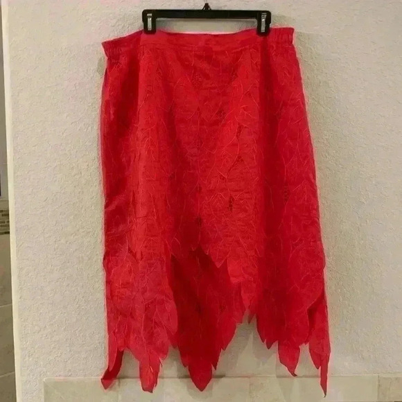 Gorgeous 100% linen skirt. Uniquely detailed hem.. - Picture 1 of 9